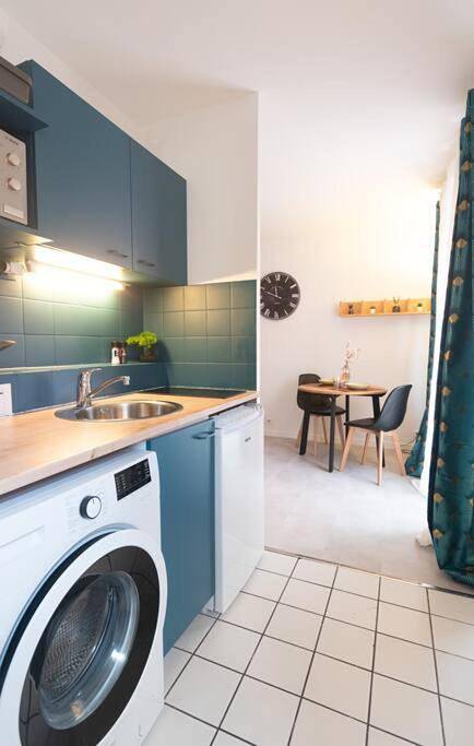 Appartement entier, One-Bedroom Apartment in Le Kremlin-Bicêtre, Val-de-Marne