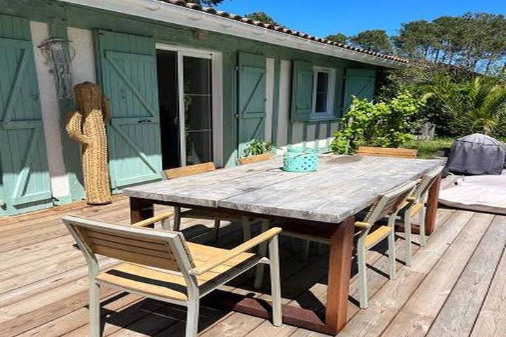 Ferienhaus für 6 Personen, mit Garten und Whirlpool sowie Terrasse in Messanges