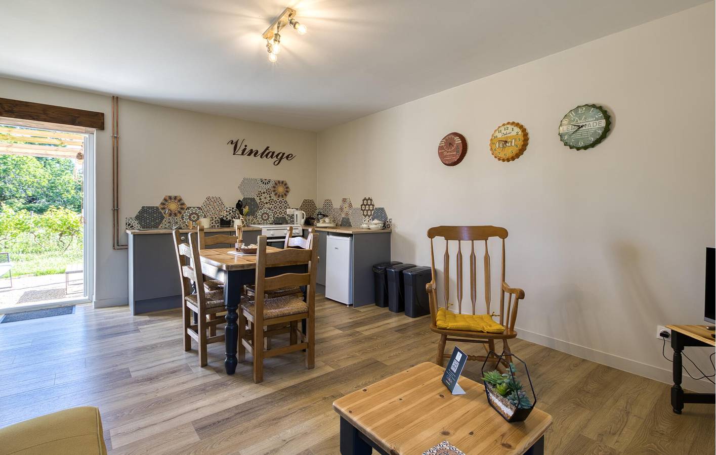 Acogedor apartamento con jardín, wifi y aparcamiento in Savigné, Vienne
