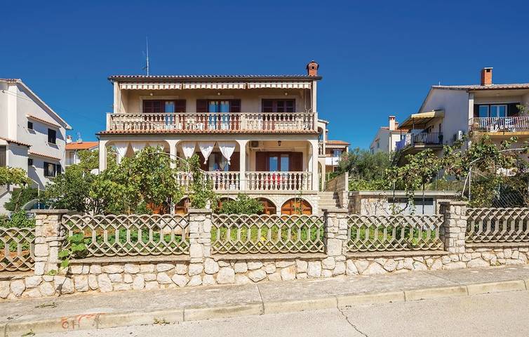 Ferienwohnung für 4 Personen, mit Balkon/Terrasse auf Cres - 2