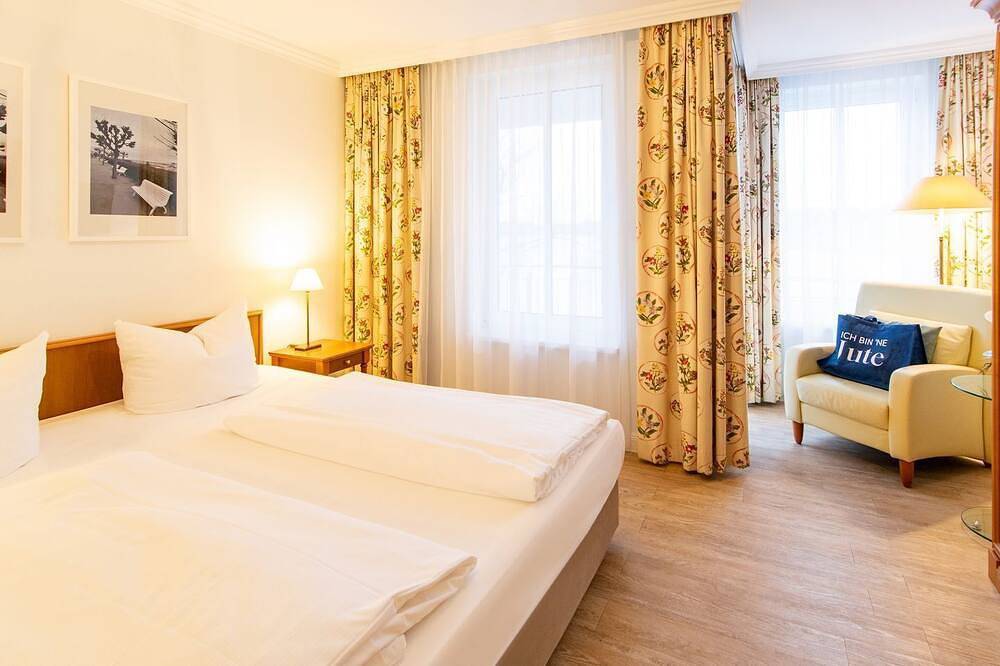 Appartement entier, Lovely vacation apartment on the beach with a wonderful view of Lake Schloon - in Bansin, Heringsdorf
