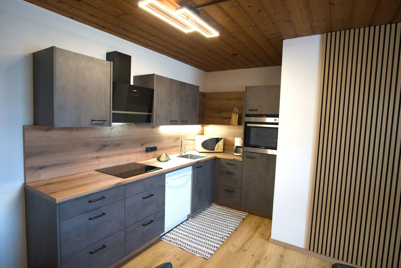 Entire holiday apartment, Ferienwohnung 4 - 6 Personen in Tux Alps, Kaltenbach