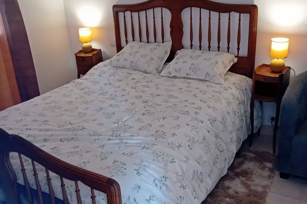 Maison 5 personnes à 5 minutes du Pal in Thiel-sur-Acolin, Allier