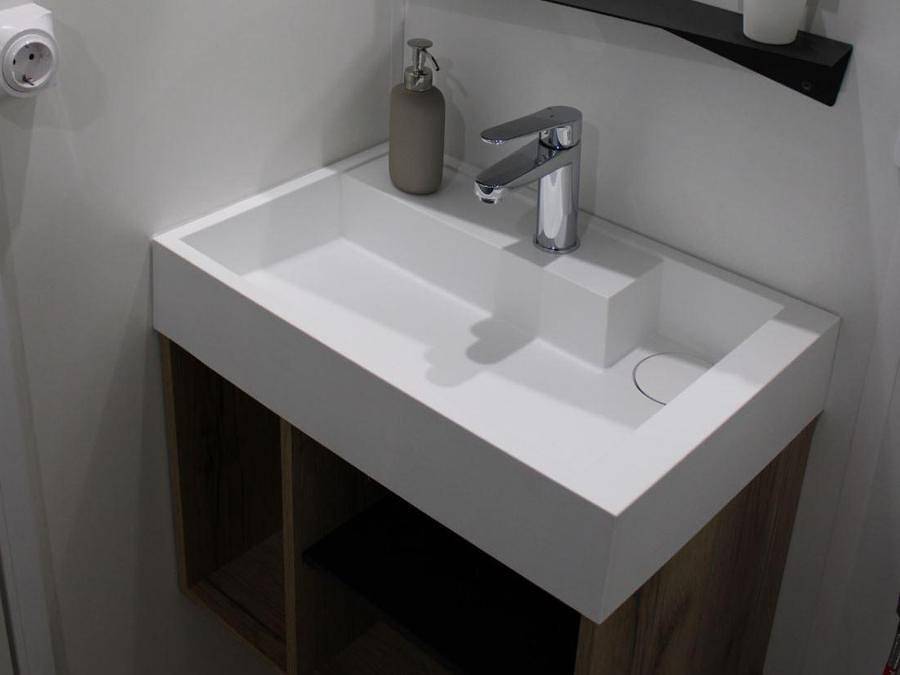 Camping de Charlieu - Chambre 2 personnes - Chambre Hôtelière in Charlieu, Région de Roanne