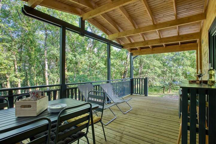 Chalet pour 5 personnes, avec jardin ainsi que piscine et sauna - 1