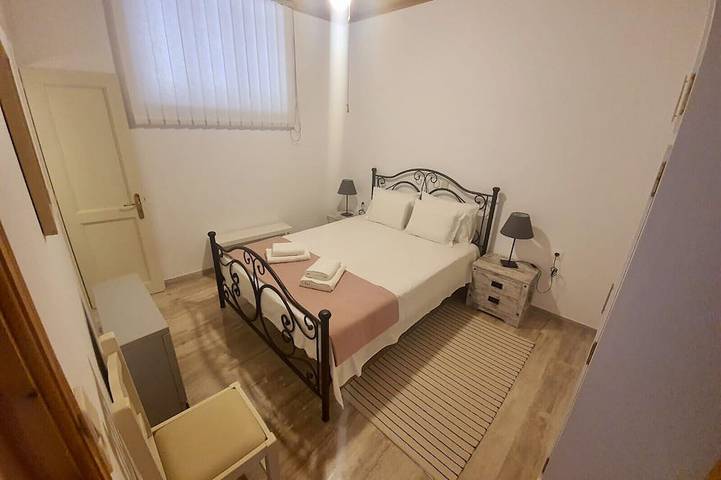 Location de vacances pour 5 personnes, avec jardin, animaux acceptés à Hydra - 2