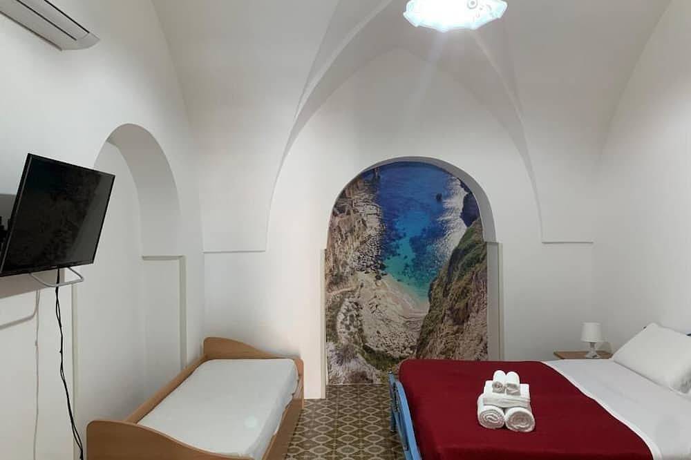 Entire apartment, Palazzo De Donno n01 in Santa Cesarea Terme, Salento