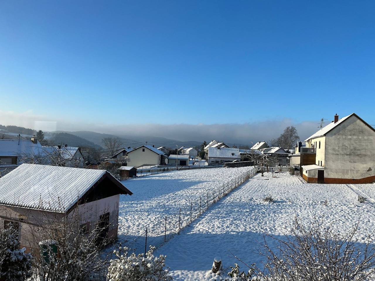 Ganze Ferienwohnung, Eifelurlaub mit Panoramablick: Geräumige Ferienwohnung - Apartment 2 - Ug - 80m² - max. 2 Pers. - mit Terrasse in Gerolstein, Vulkaneifel