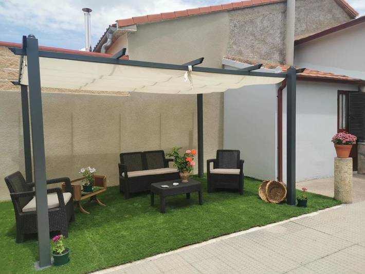 Casa de vacaciones para 4 personas, con terraza y jardín, Se admiten mascotas en Comarca de Ciudad Rodrigo - 2