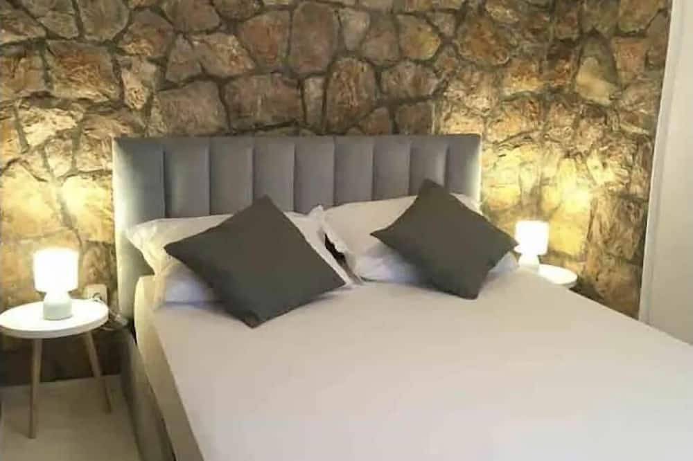 Ganze Wohnung, Beautiful Apartment With Huge Terrace and Sea View in Zaton, Dubrovnik-Neretva