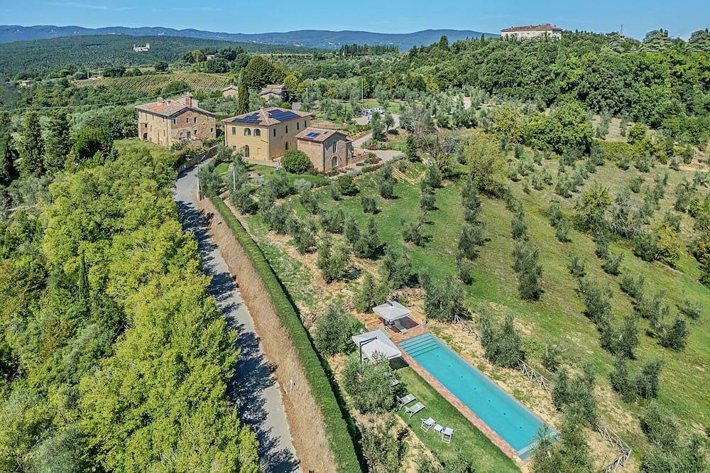 Villa for 11 People in Siena, Siena Province
