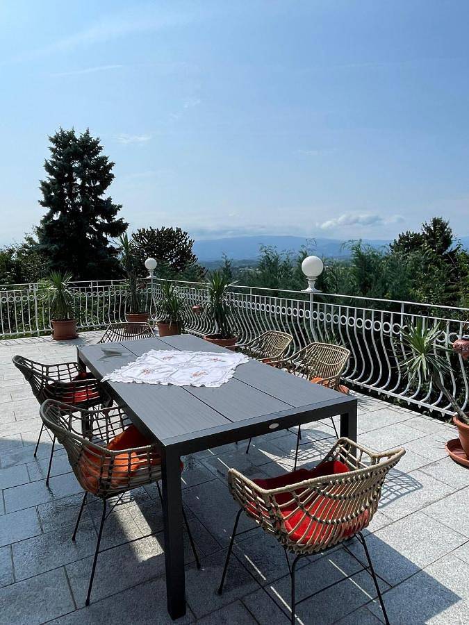 Ferienwohnung für 4 Personen, mit Ausblick und Garten in Graz & Umgebung