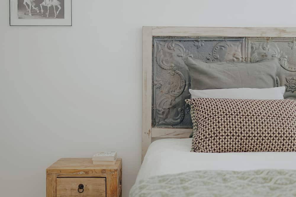 Villa de diseño 5 dorm. con piscina |senderismo|relax|naturaleza| cerca de Ronda in Zahara de la Sierra, Pueblos Blancos