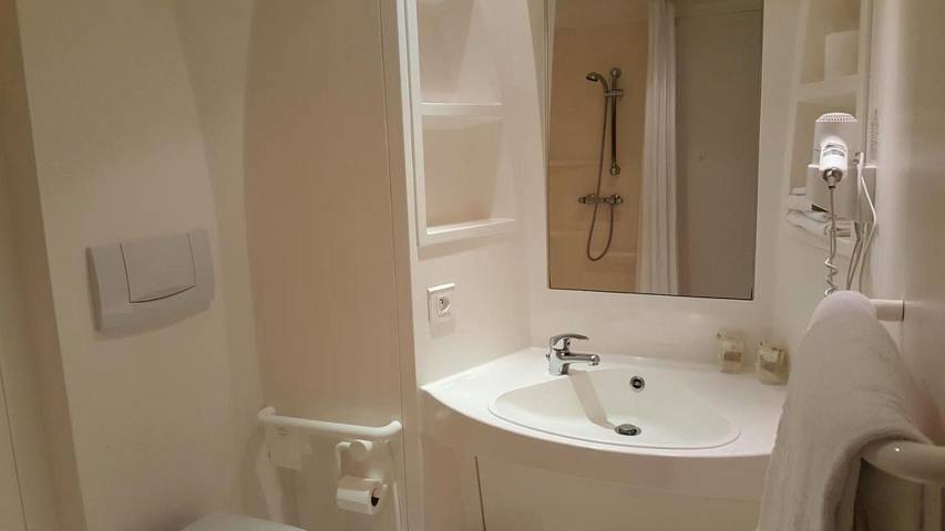 Hôtel pour 2 personnes à Thouars - 3