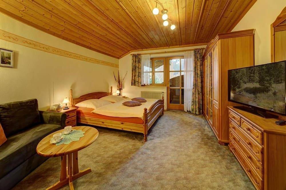 Ganze Wohnung, Ferienwohnung mit Wohn-/ Schlafraum und Sitzecke (30qm) in Spiegelau, Ostbayern