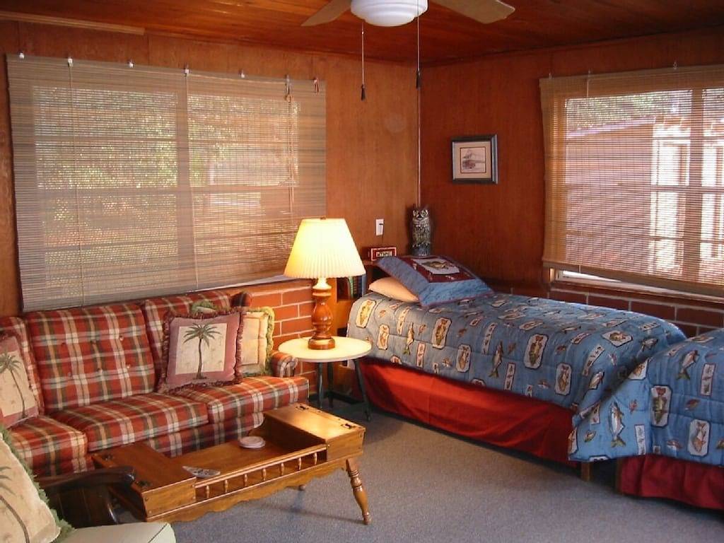 Lakefront Cottage in der Nähe von Forest & Cities mit Kanus, Grill und mehr! in Marion County (FL)