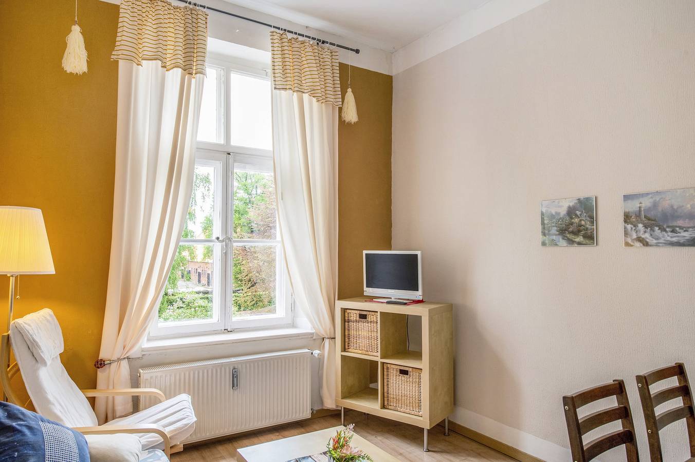 Entire apartment, Apartment 'Ferienwohnung 6' with Shared Terrace and Shared Garden in Krakow am See, Mecklenburg Lakes