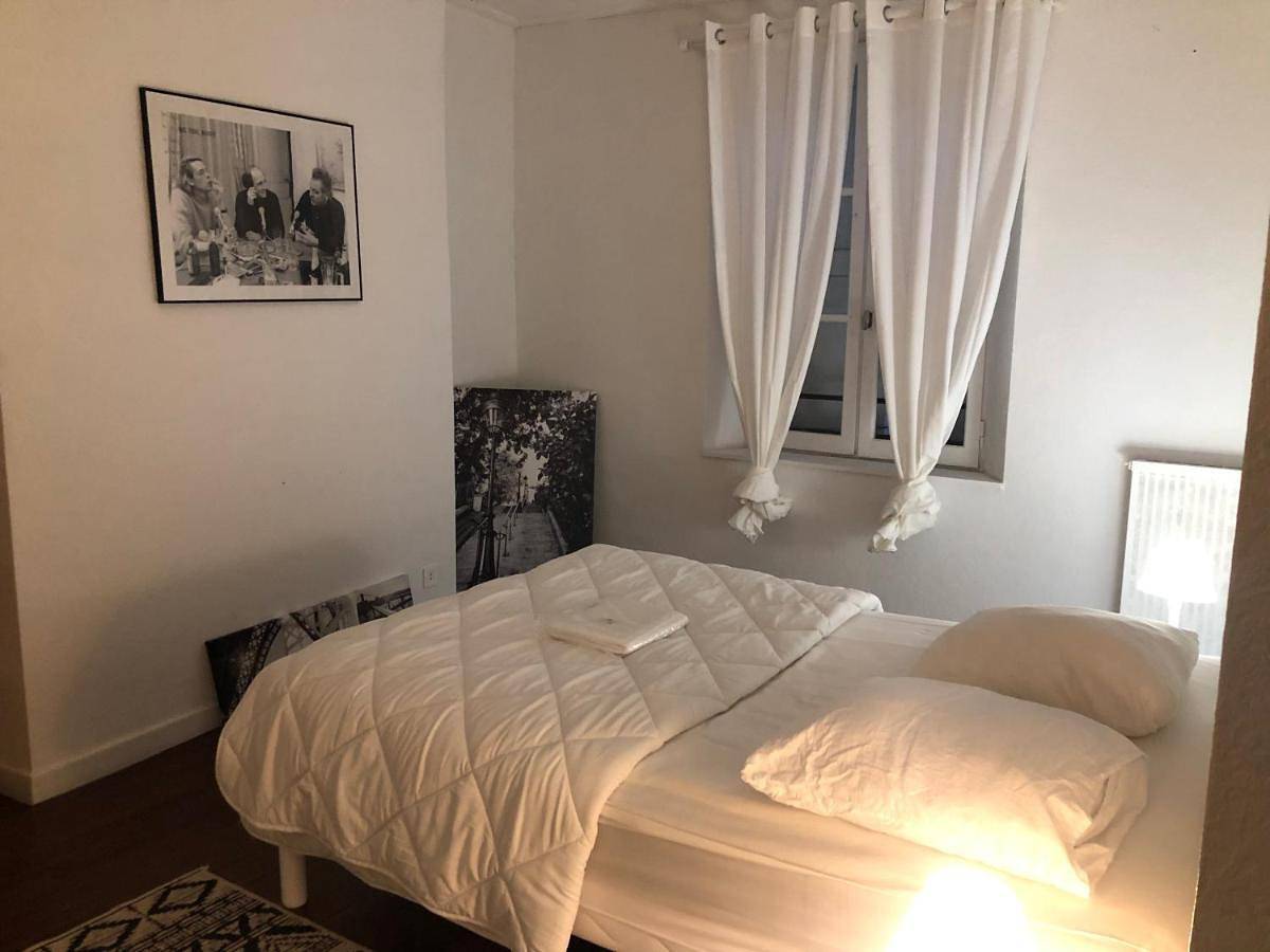 Appartement entier, One-Bedroom Apartment in Aurillac, Région d'Aurillac
