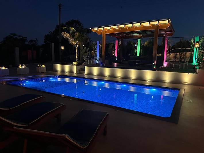 Casas e apartamentos de temporada para 12 pessoas, com vista e balcão e ainda piscina em Limeira