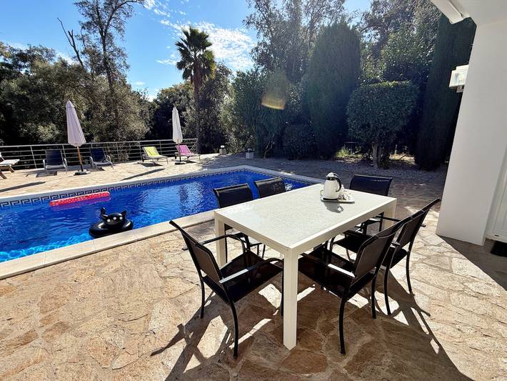 Casa rural para 6 personas, con terraza además de jardín y piscina, Se admiten mascotas en Calonge - 4