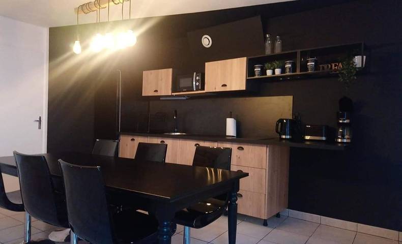 Location de vacances pour 6 personnes, avec terrasse à Luché-Pringé - 3