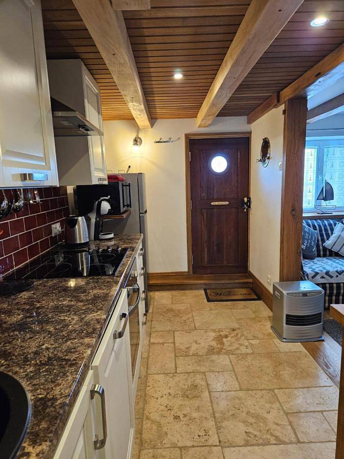 Gîte pour 2 personnes, avec terrasse à Hirel - 2