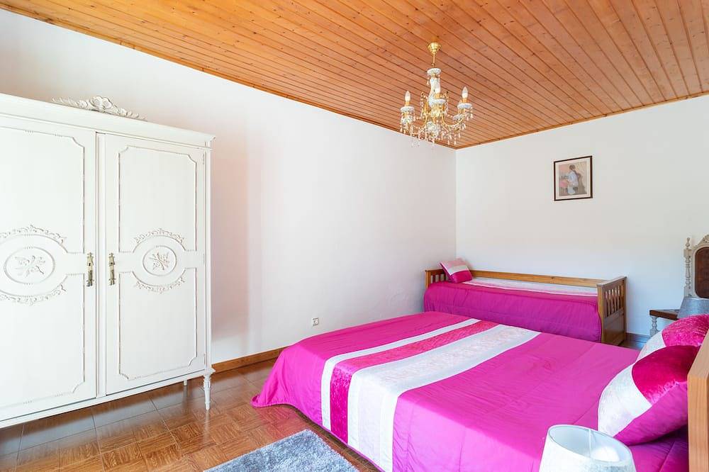 Villa con piscina cubierta climatizada - Vacaciones de invierno y verano in São Vicente do Paul e Vale de Figueira, Distrito de Santarém