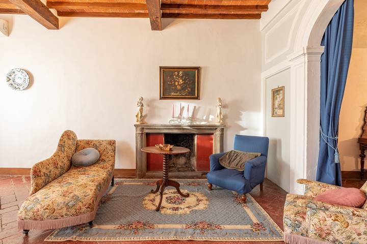 Vacation Home "Residenza D'Epoca Alcova" with Shared Pool, Shared Garden & Wi-Fi in Lucignano, Chianti