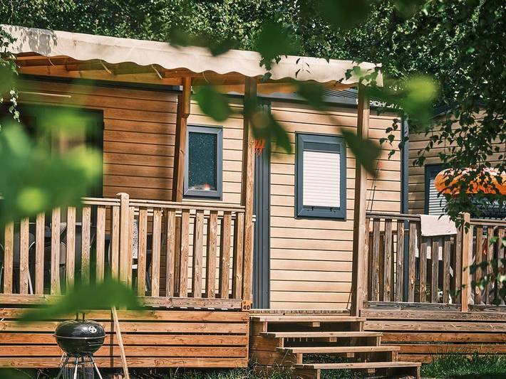 Flower Camping La Steniole - Mobilheim 6 personen - Lodge Premium 32 m² in Granges-Aumontzey, Regionaler Naturpark Belchen der Vogesen