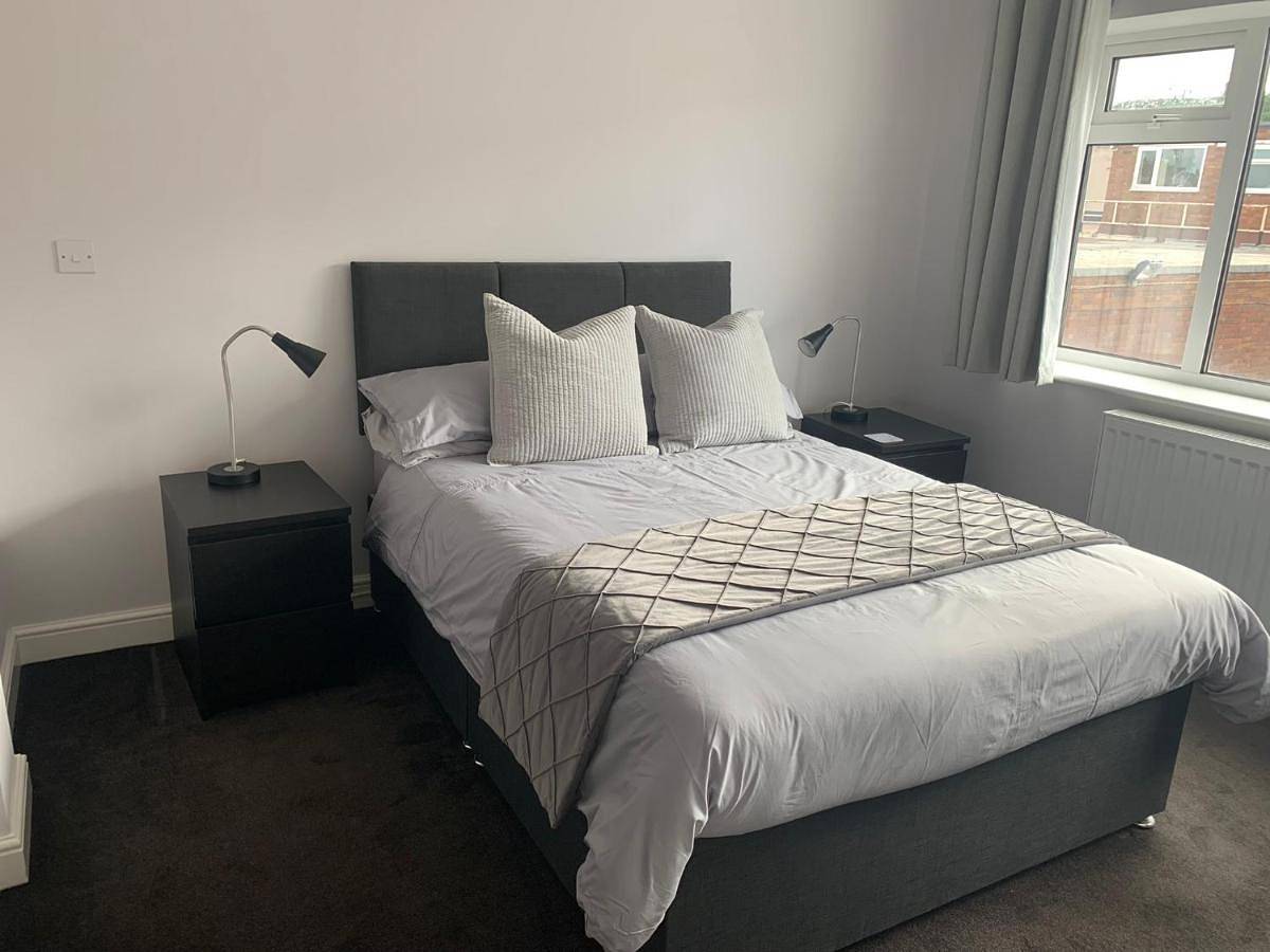 Double Room with Private Bathroom in Birmingham, Birmingham Area
