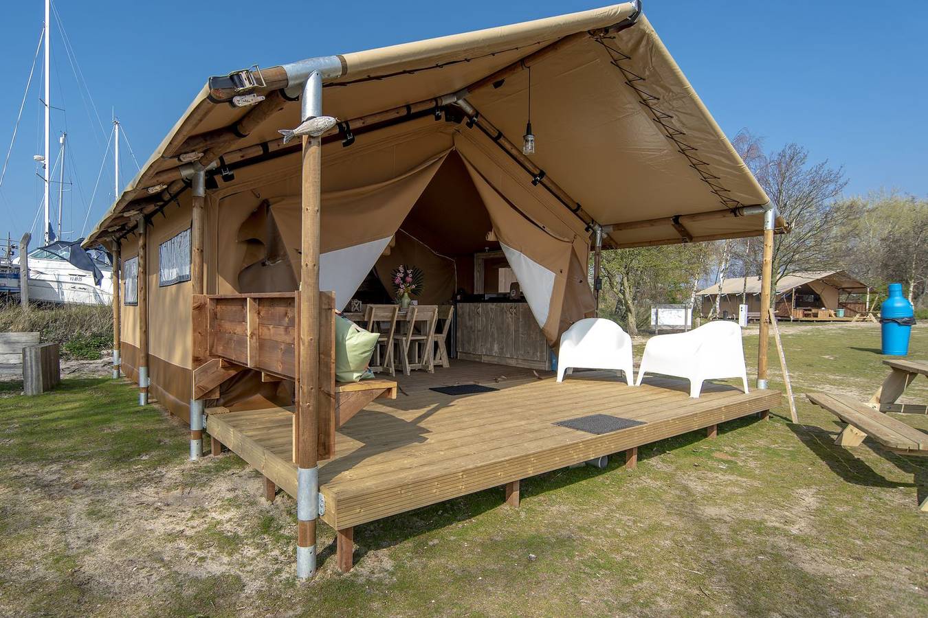 Marina Parcs — Safarilodge 5 pers, met prive sanitair in Nederlandse kust