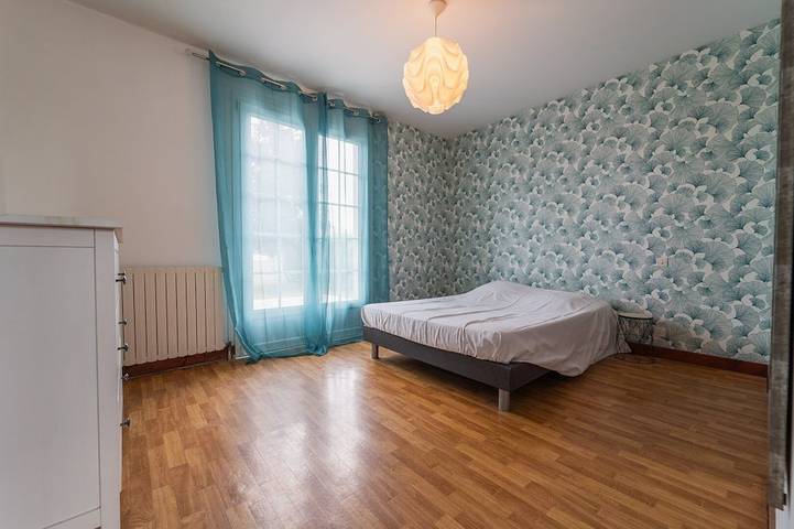 Location de vacances pour 10 personnes, avec jardin à Saint-Georges-lès-Baillargeaux - 2