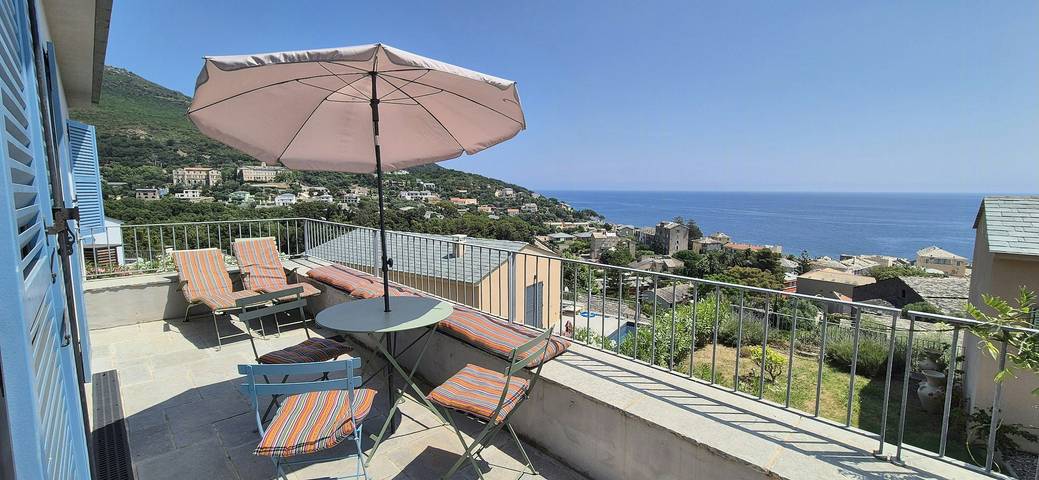 Location de vacances pour 8 personnes, avec terrasse, adapté aux familles à Brando - 4