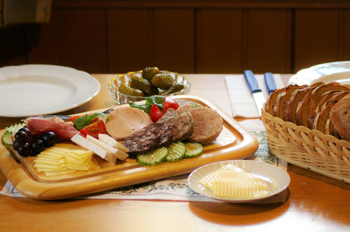 Gasthaus "Zur Krone" - Mbz Weizenstube mit kostenlosem Wlan in Windelsbach, Romantische Straße