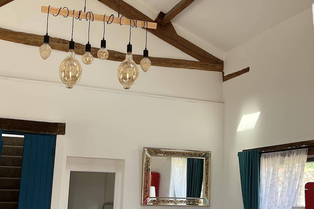 Beautiful Barn in the heart of France in Queaux, Vienne (France)