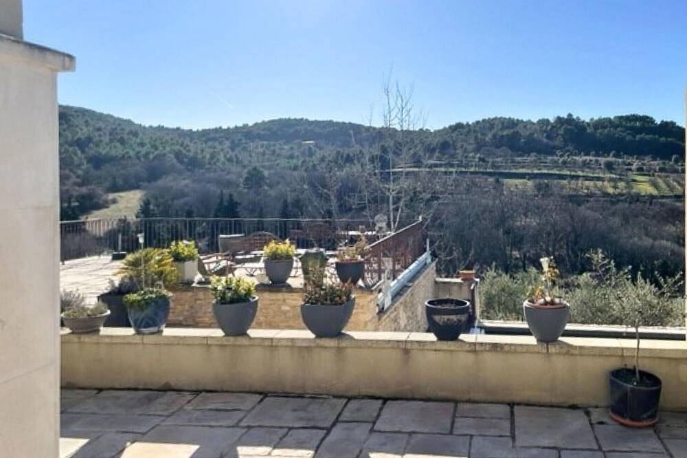 Schönes Zuhause in La Roque-sur-Pernes in La Roque-sur-Pernes, Vaucluse