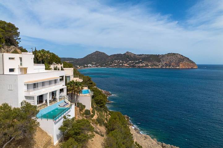 Villa für 8 Personen, mit Whirlpool und Garten sowie Balkon in Capdepera
