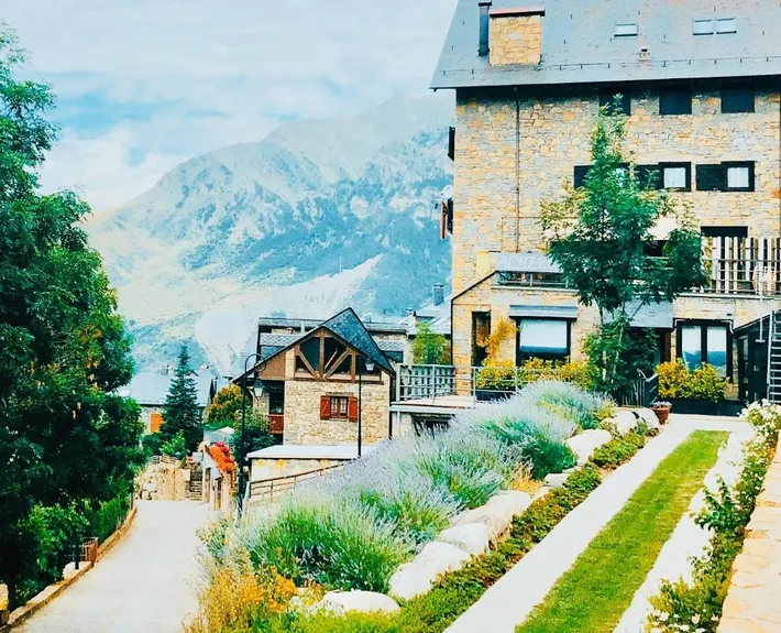 Hostel for 5 people, with view, with pets - 1
