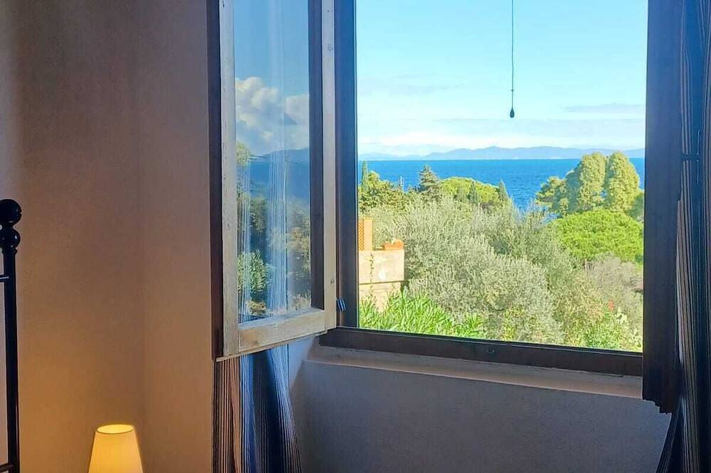 Casa Relax With Vista, unabhängig, 300 m vom Meer und vom Strand entfernt in Isola del Giglio