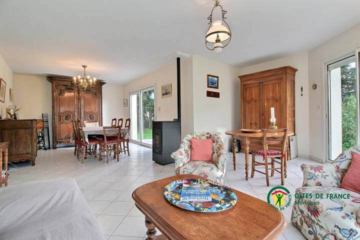 Gîte pour 8 personnes, avec jardin et terrasse à Le Tour-du-Parc - 2