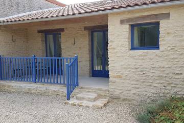 Gîte pour 4 personnes, avec terrasse et jardin à Oiron
