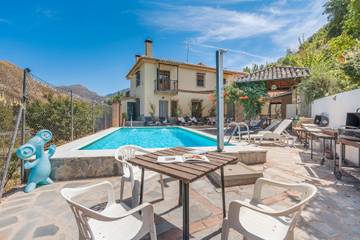 Casa Rural para 8 Personas en Entorno de Sierra Nevada, Monachil, Foto 1