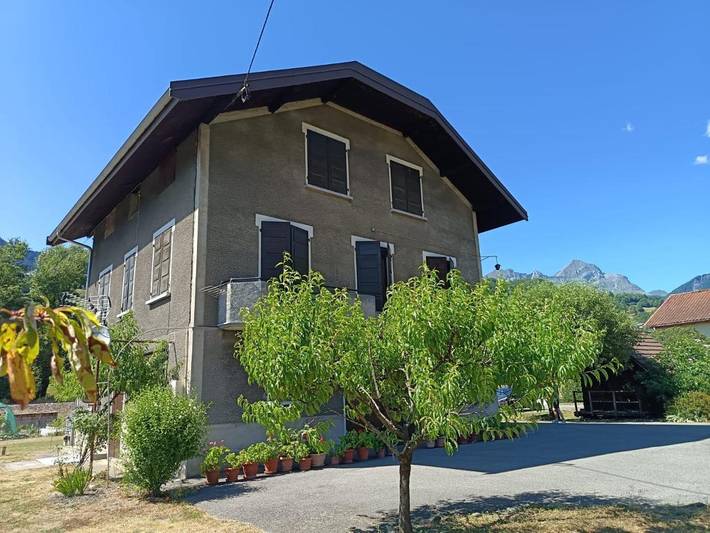 Location de vacances pour 2 personnes, avec Balcon et Vue à Marthod