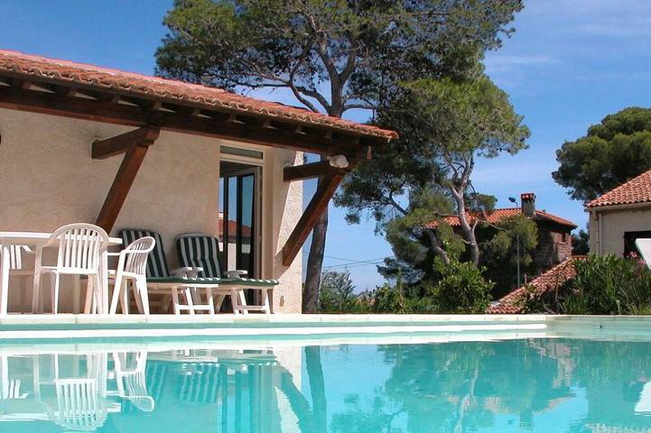 Maison d’hôte pour 4 personnes, avec jardin et piscine