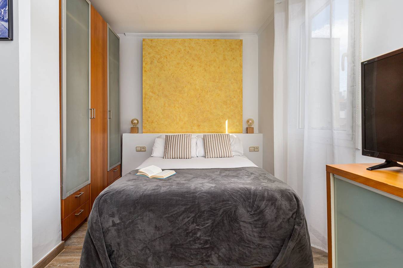 Apartamento entero, Fridaysflats Bogatell Beach - Sunny & Serene in Centro Barcelona, Barcelona