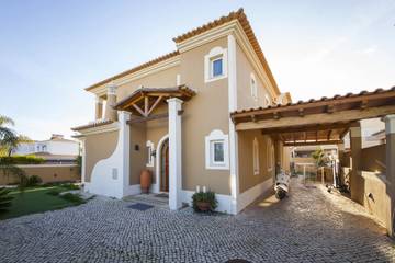Beach House for 6 People in São Gonçalo de Lagos, Algarve, Photo 4