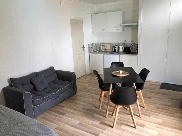 Appartement entier, L'orée du Golf, studio 4 in Mont-Saint-Aignan, Région de Rouen