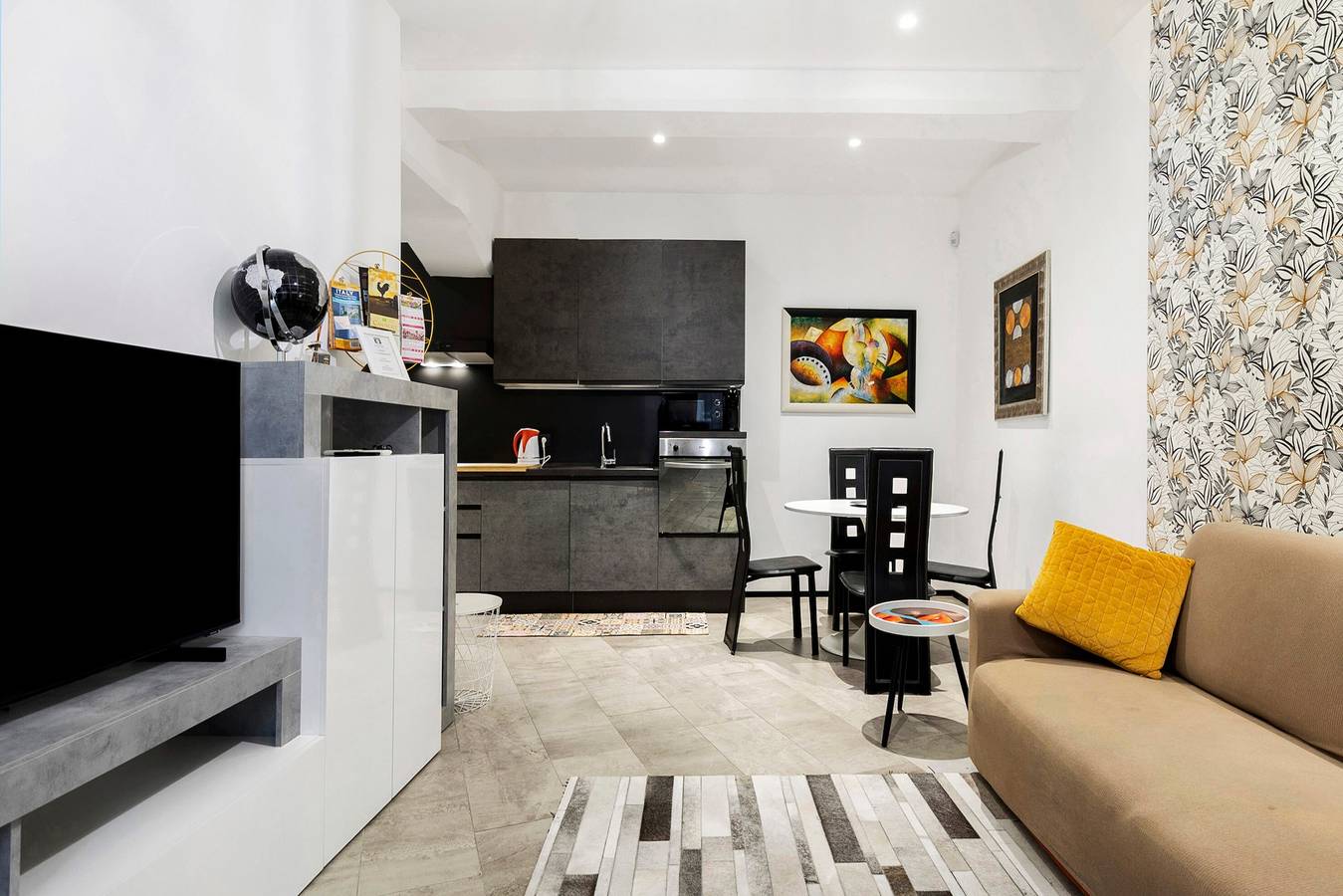 Apartamento entero, Apartamento luminoso con jardín y parking privado in Florencia, Provincia de Firenze