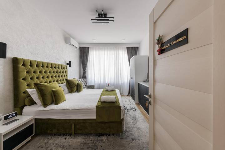 Appartement de vacances pour 9 personnes, avec Terrasse et Jacuzzi ainsi que Jardin et Vue