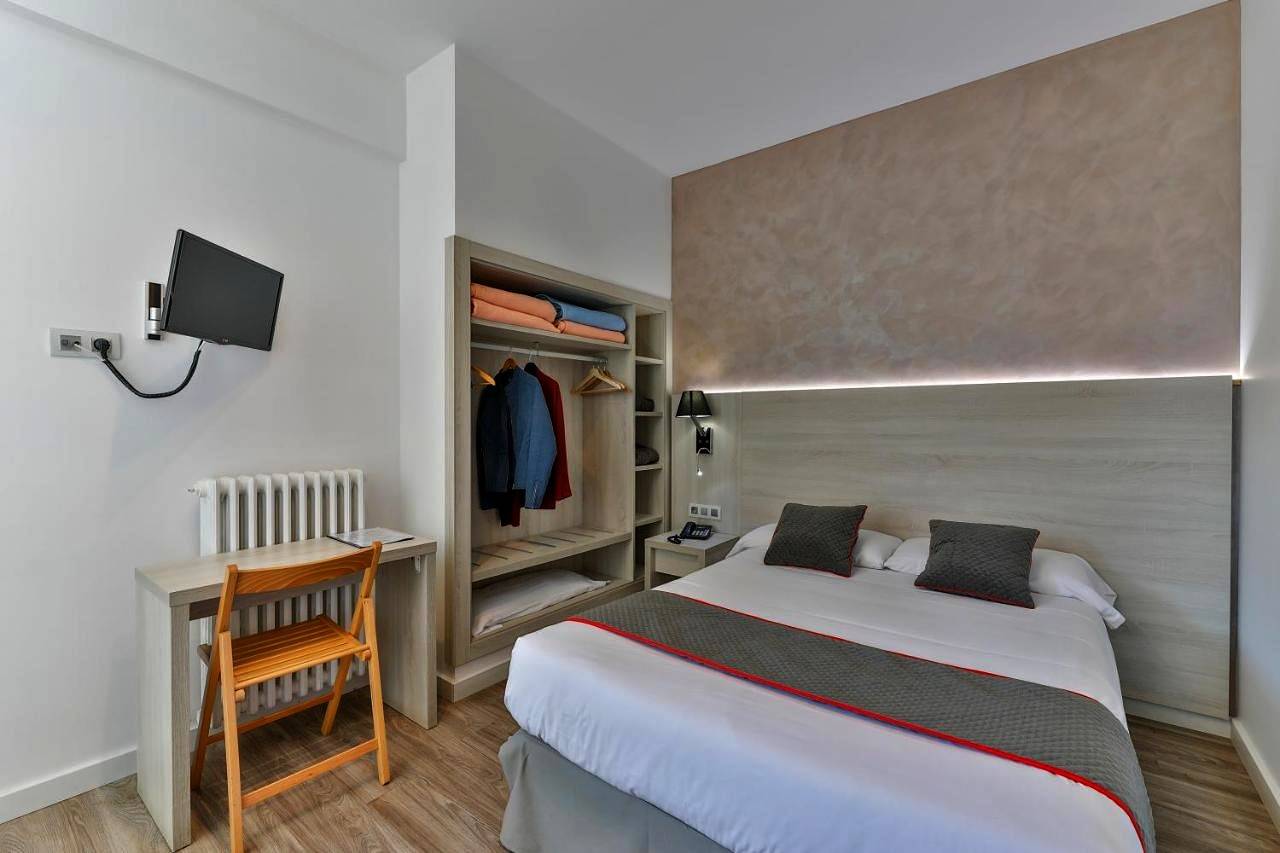 Hostal Soler in Sant Joan de Vilatorrada, Pla de Bages DO